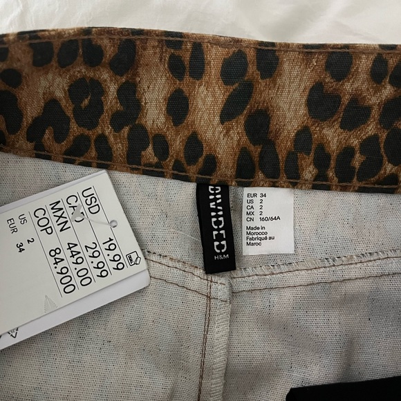 bnwt divided leopard print denim mini skirt - Picture 3 of 4